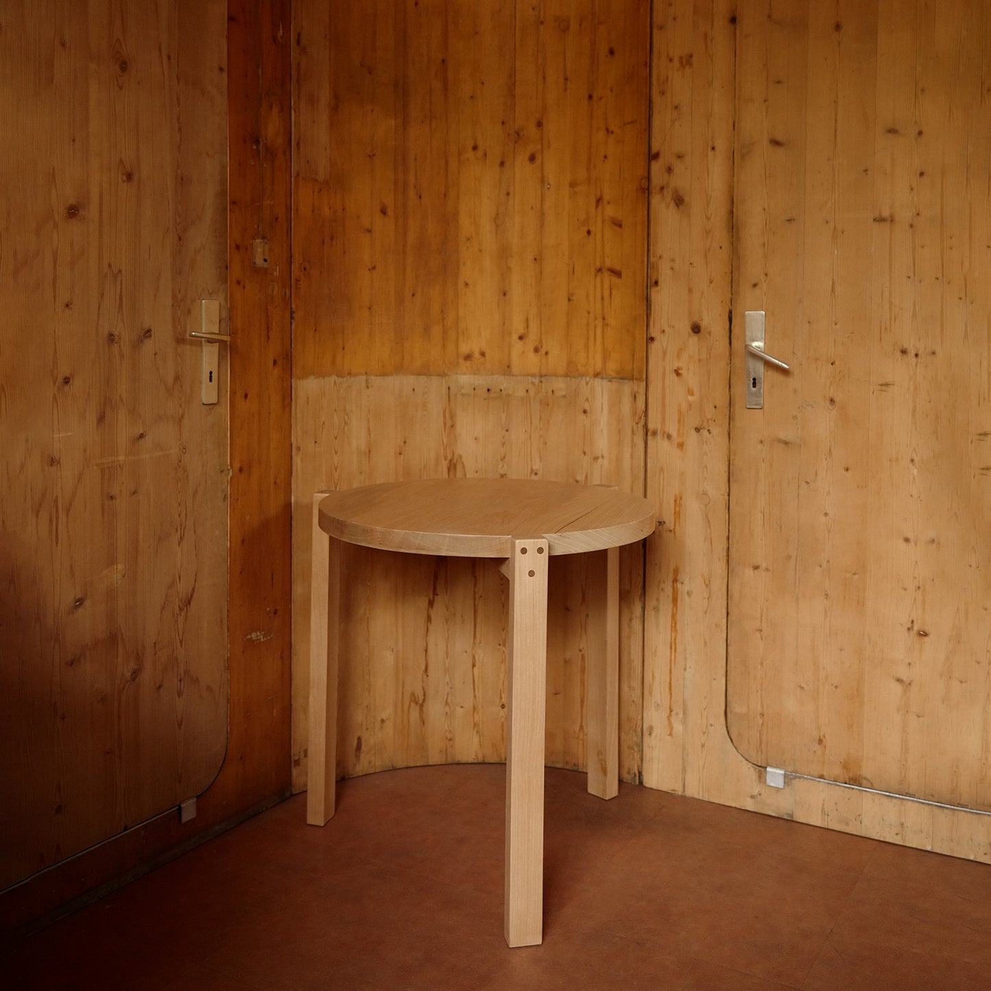 Girafa Table