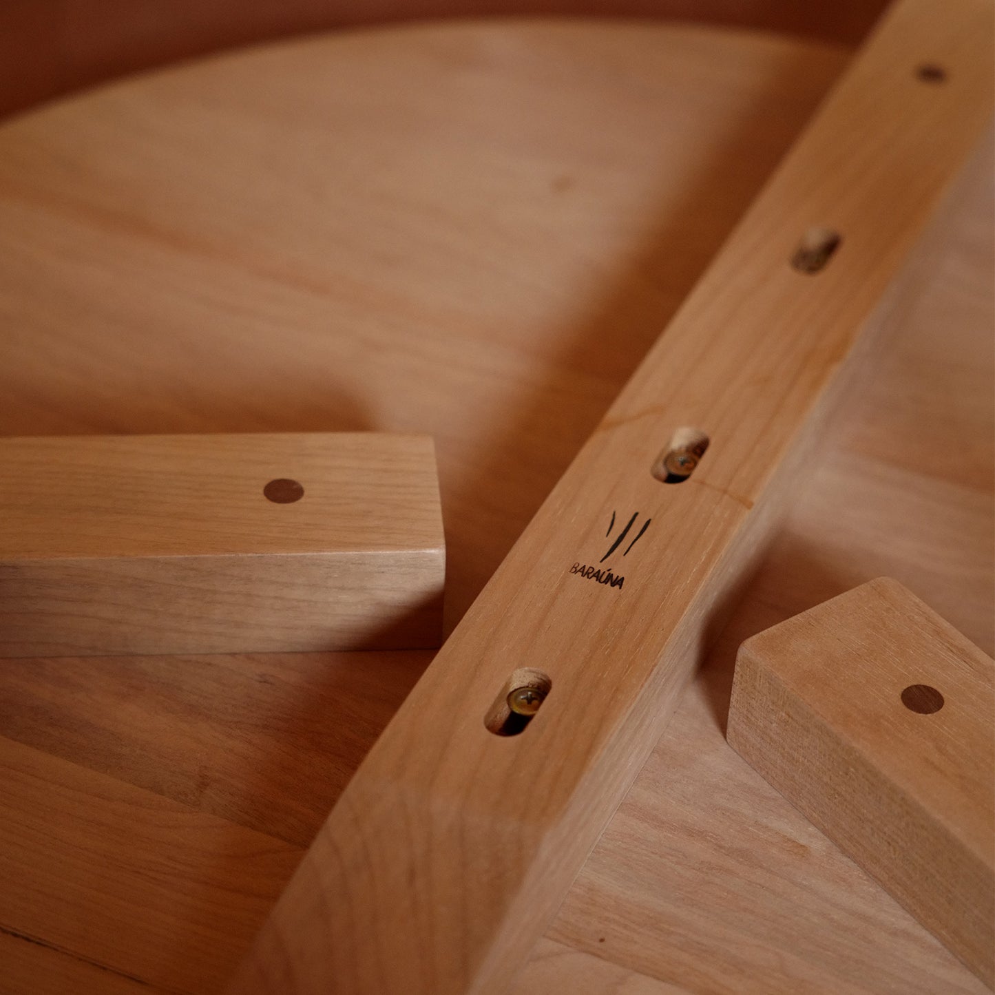 Girafa Table