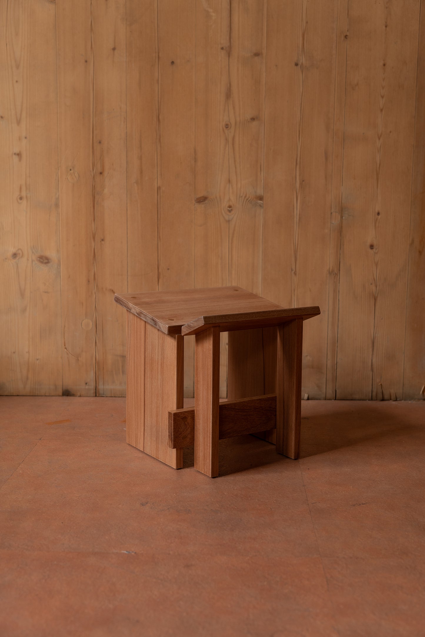 Caipira Stool (C~D)