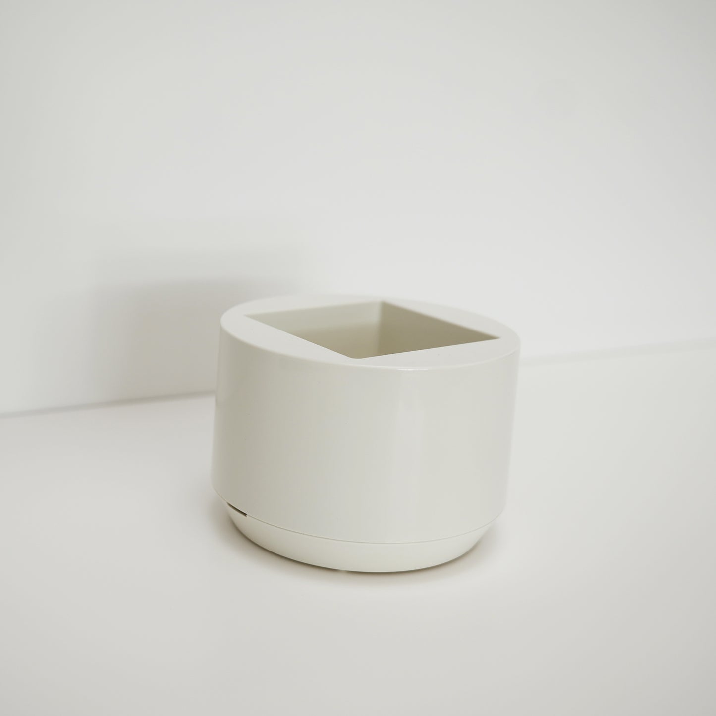 2000's Japanese Plastic Planter