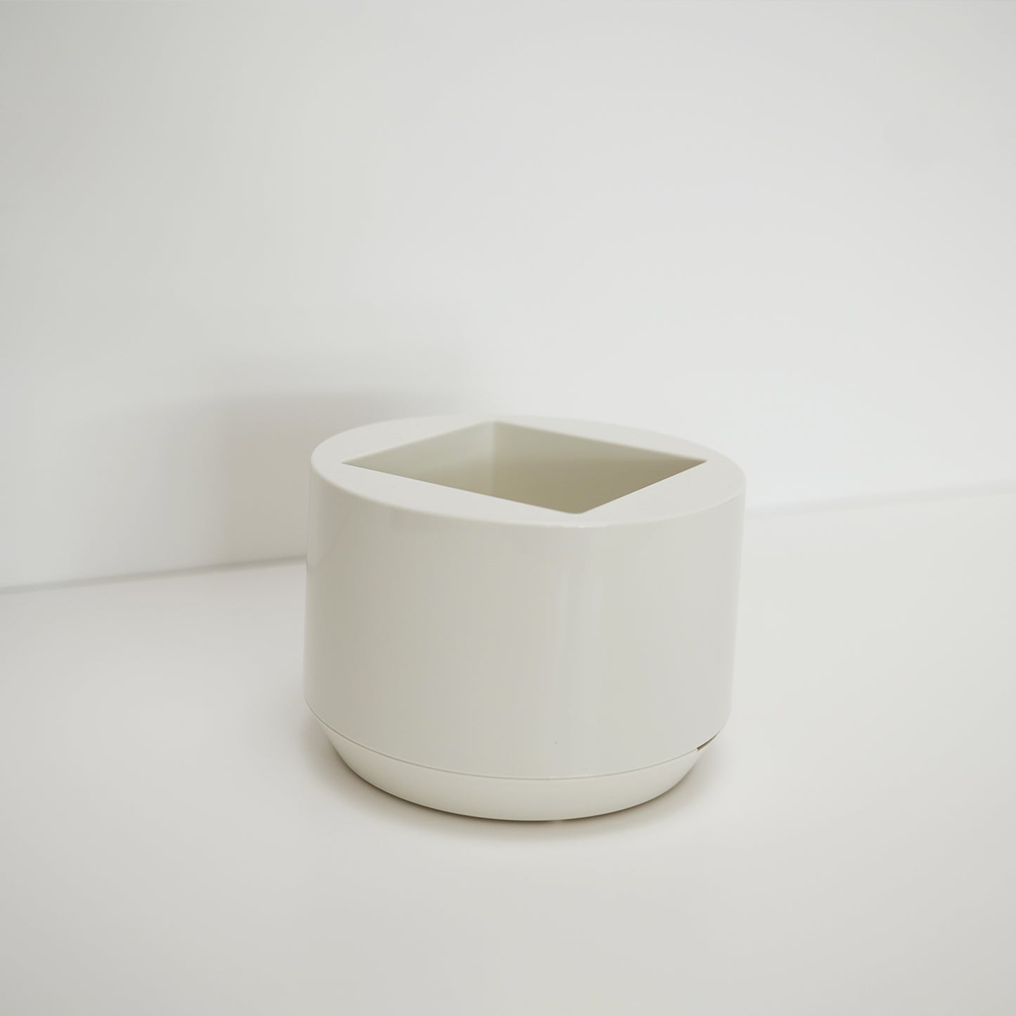 2000's Japanese Plastic Planter