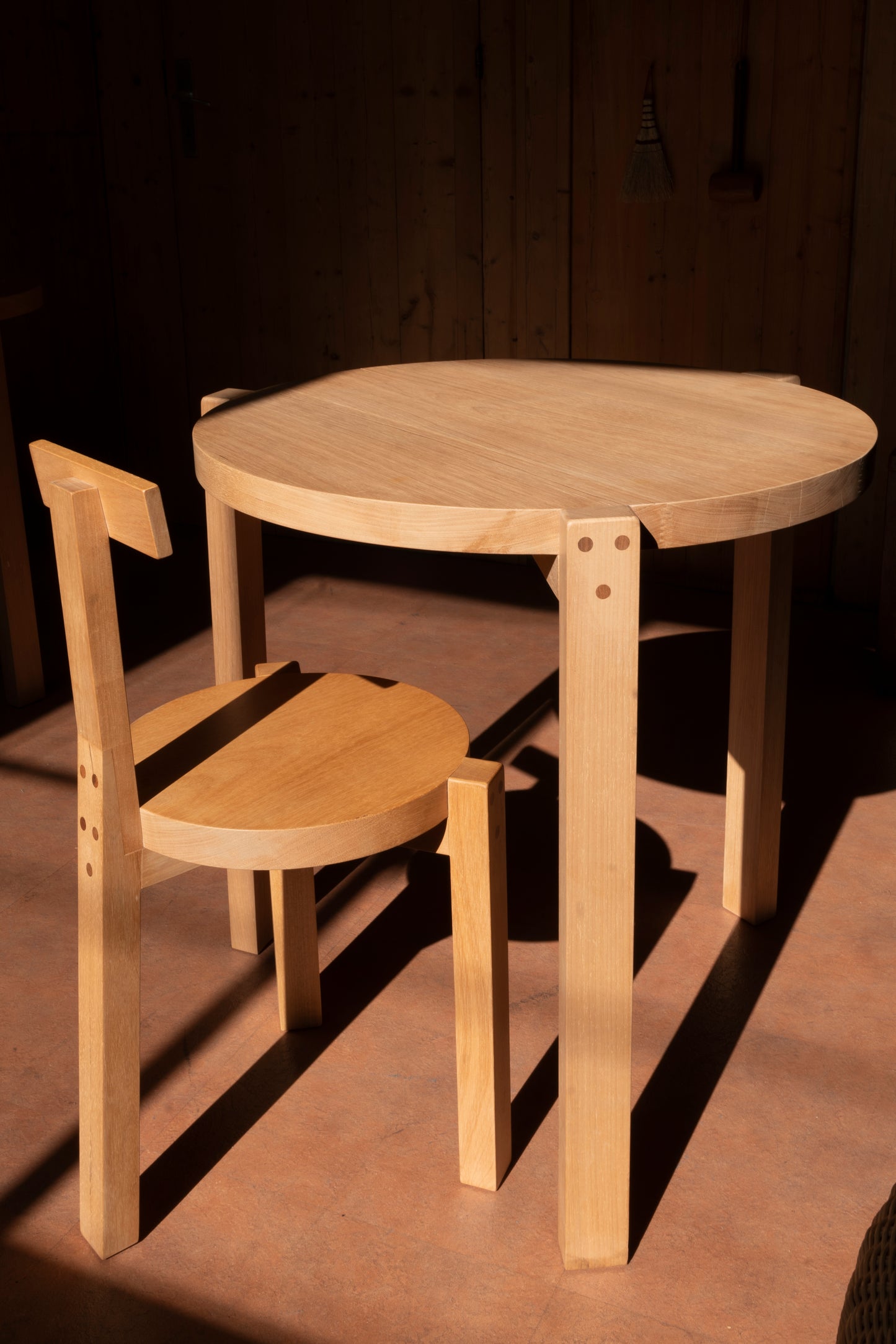 サイン入り・Girafa Table